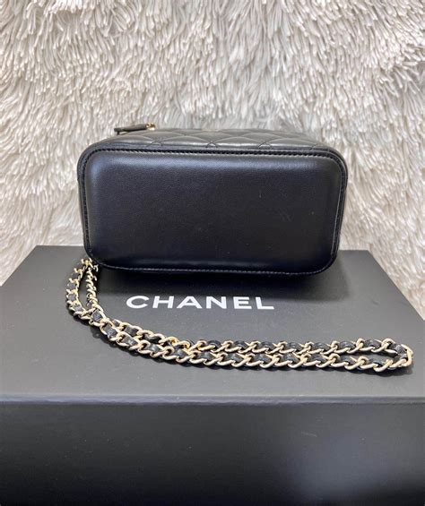 chanel vanity with chain price